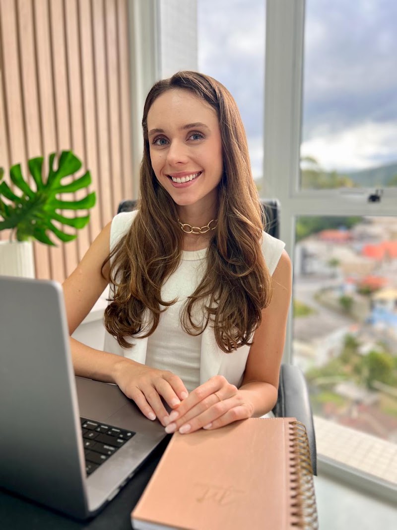 Foto de Nutricionista Duda Colzani- Saúde da Mulher e Fertilidade
