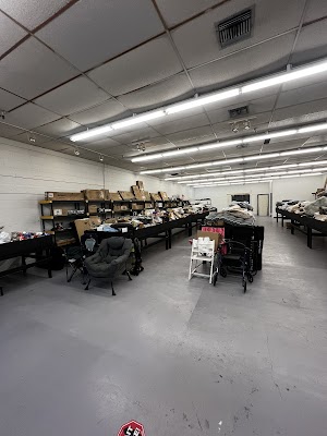 Treasure Hunt Liquidation Bin Store photo