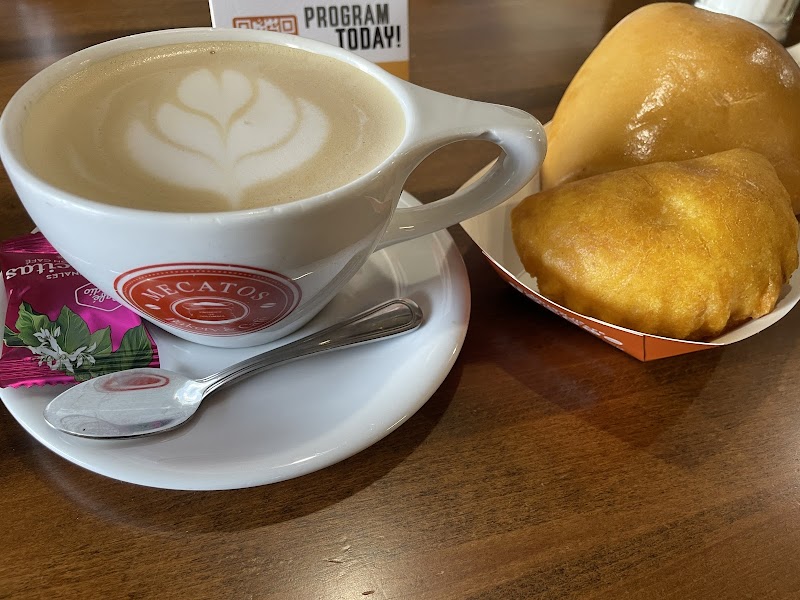 Mecatos Bakery & Café photo 4