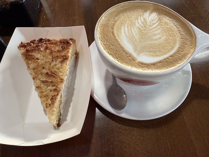 Mecatos Bakery & Café photo 3