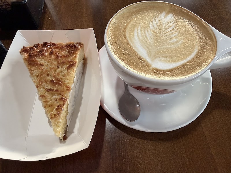 Mecatos Bakery & Café photo 4