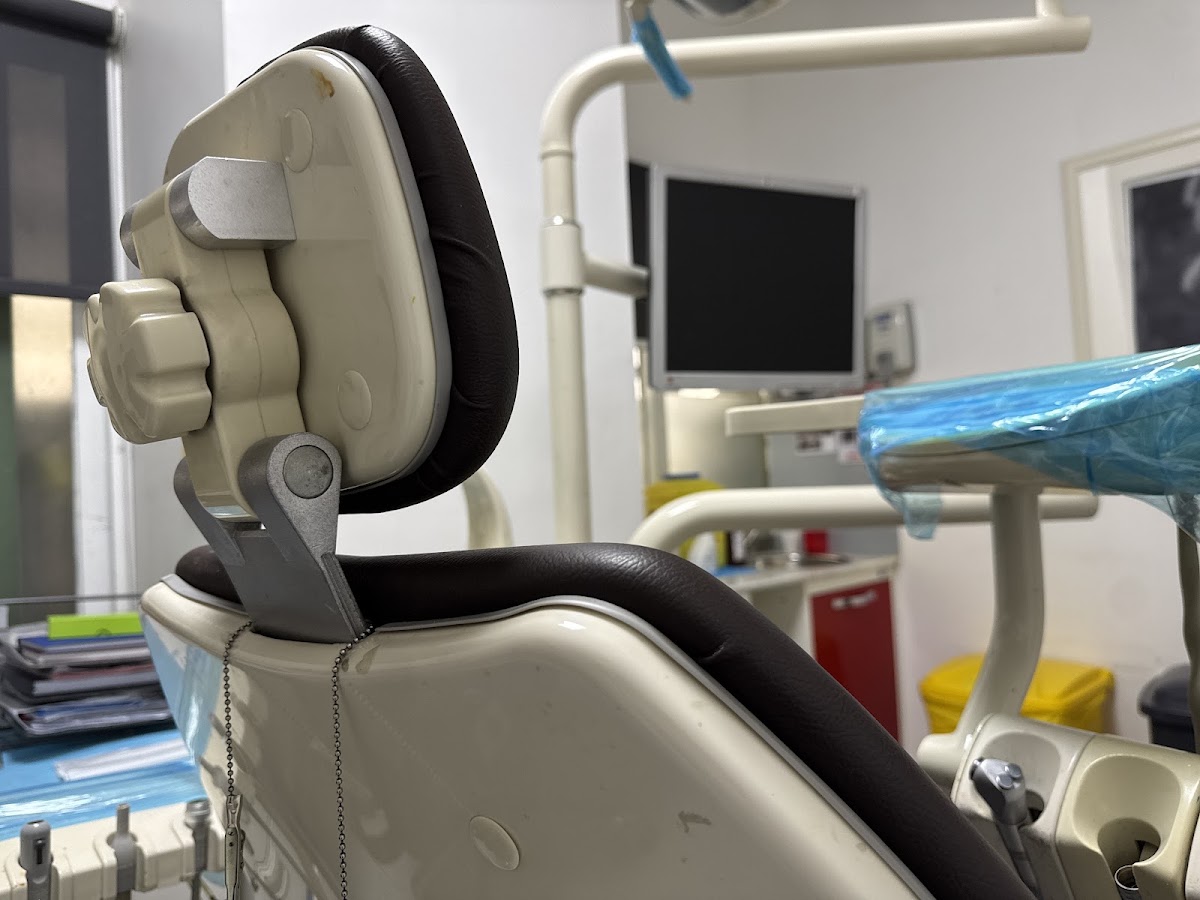 Best Dentist Clinic Al Rigga - Cleaning AED50 5