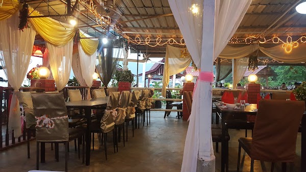 D'Seafood Paradise - Photo 1