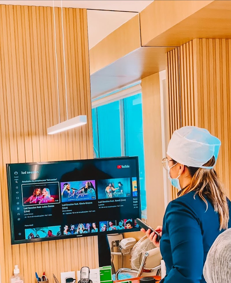 Dra. Myrella Fernandes - foto 3