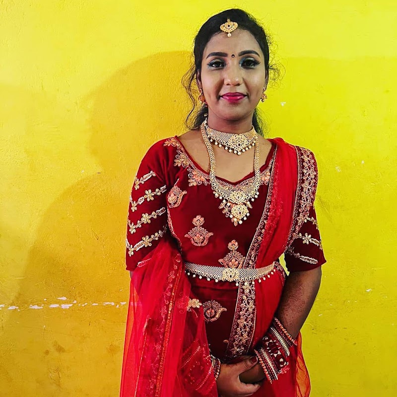 Shakshi Beauty Parlour& tattoo centre