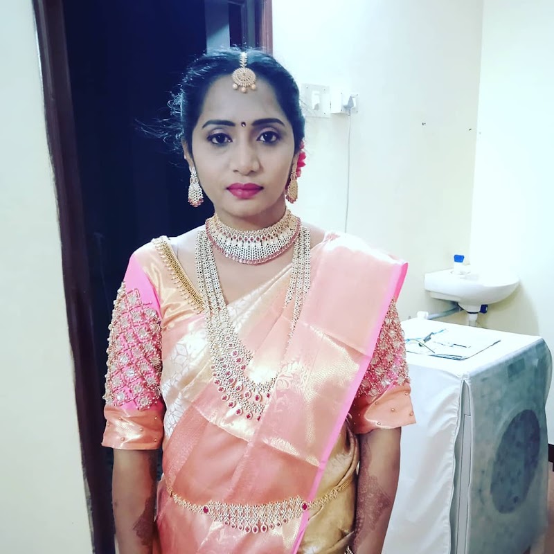 Shakshi Beauty Parlour& tattoo centre
