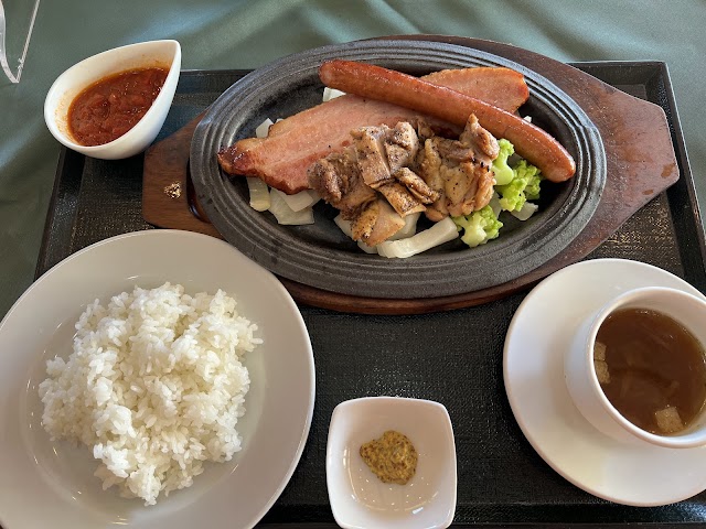 Hirakawa Country Club - Photo 4