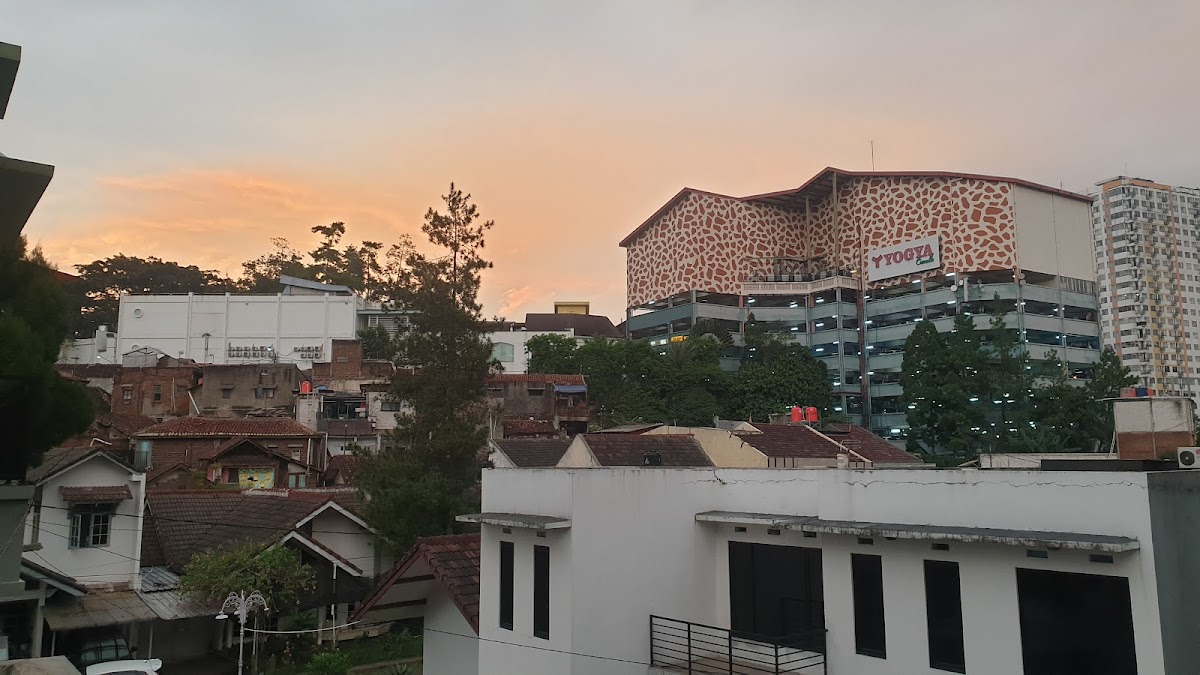 Yus Residence Pelesiran 16