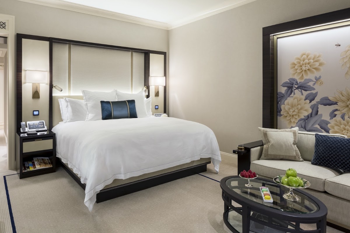 The Peninsula Chicago, dog-friendly hotel