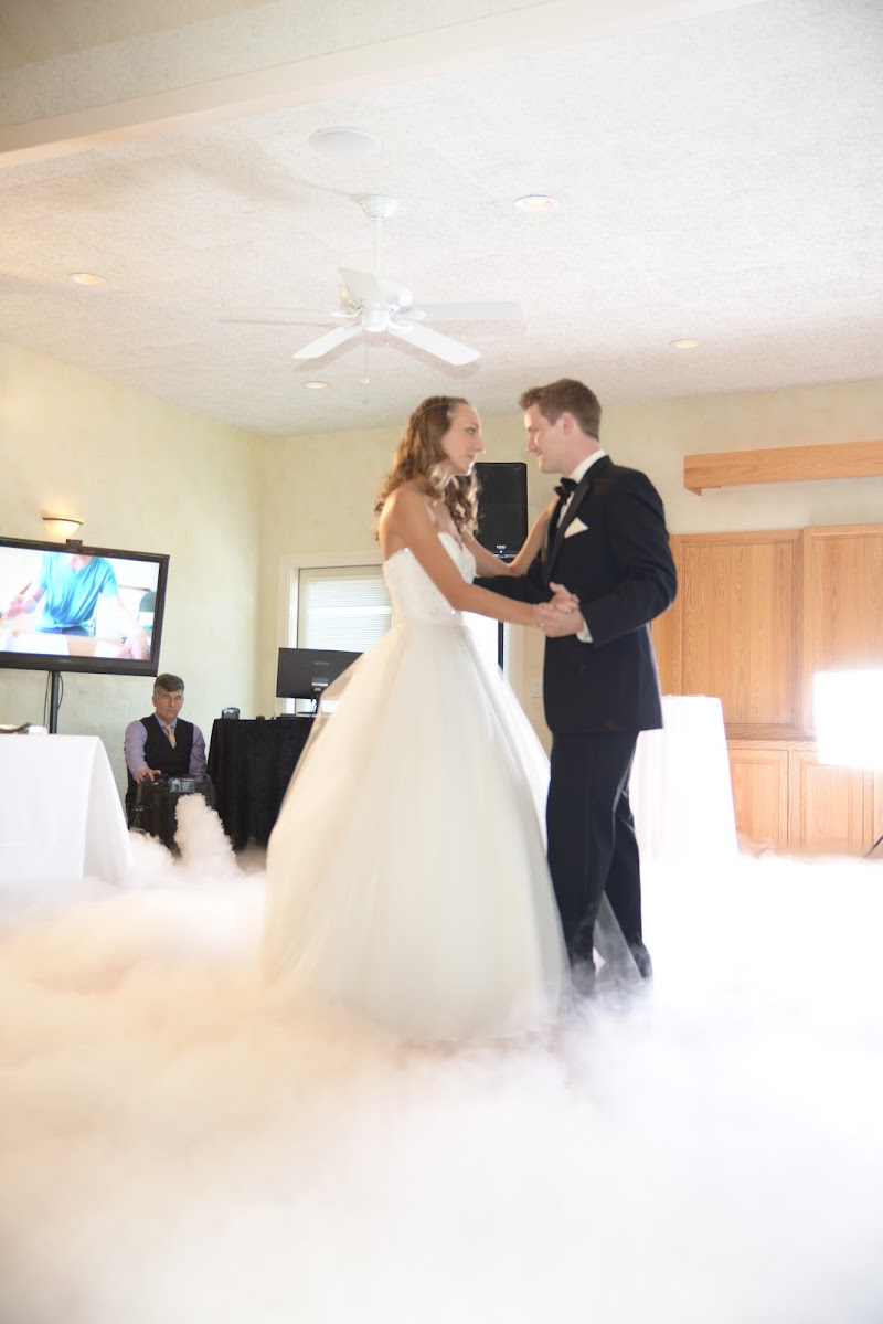 Only The Best Sound Mobile DJ & Lighting/Photobooth