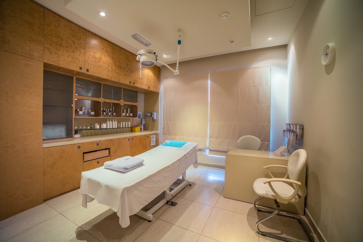 Dr. Qassim Ahli Clinic 3