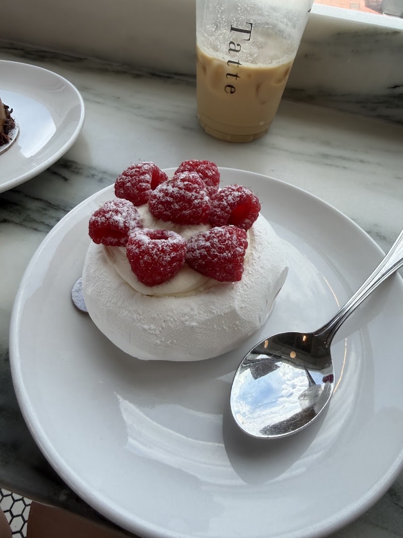 Tatte Bakery & Cafe | Hingham photo 3