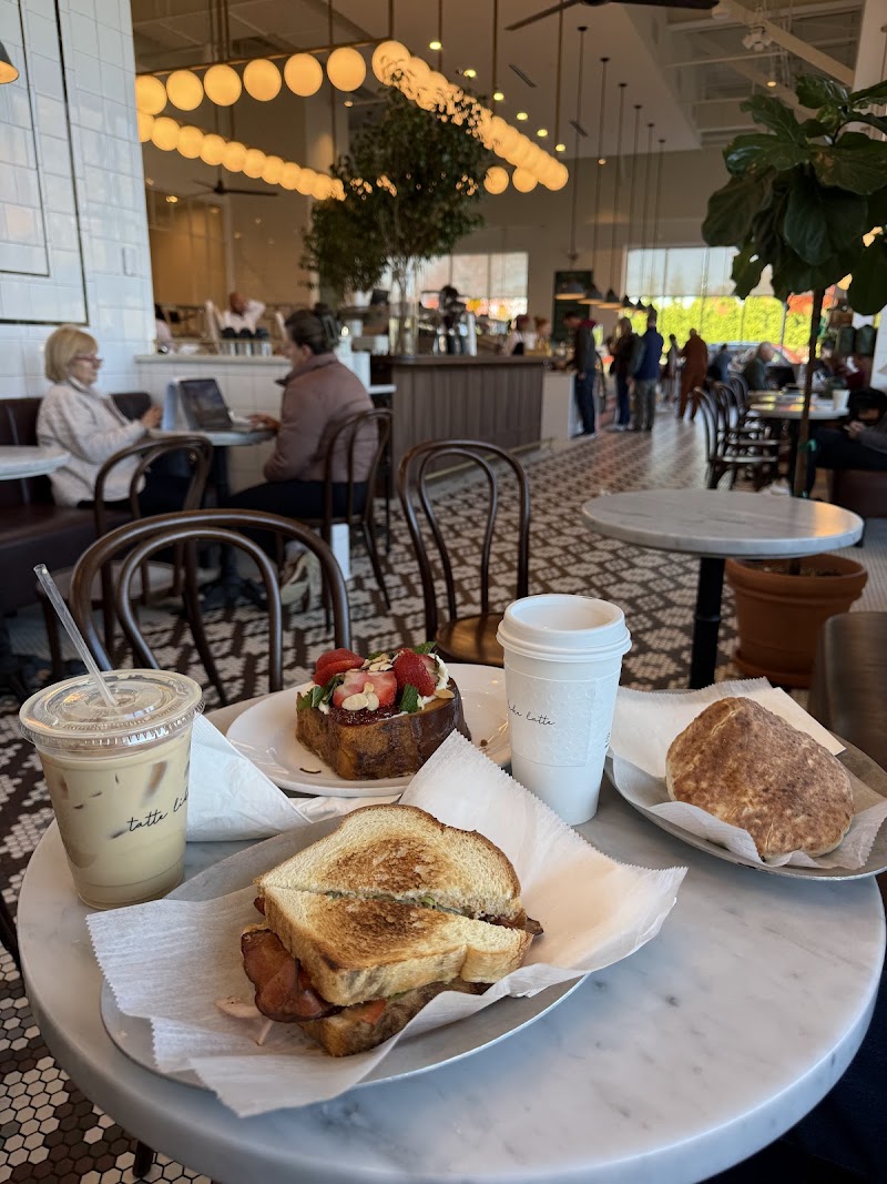 Tatte Bakery & Cafe | Hingham photo 4