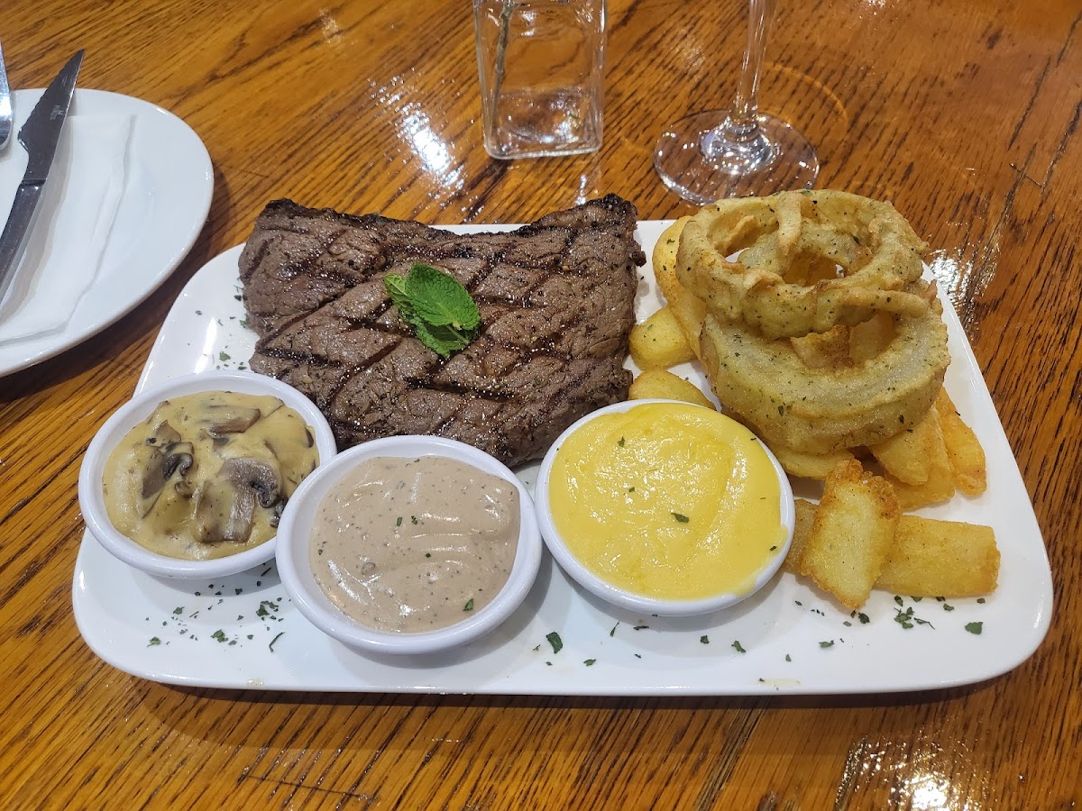 Lake View Restaurant — photo 2