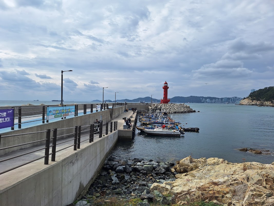 Jungri Port Breakwater Lighthouse