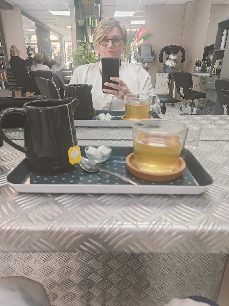 COIFFURE AVENUE — photo 2