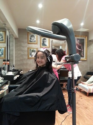 Vault Hair Salon photo 3
