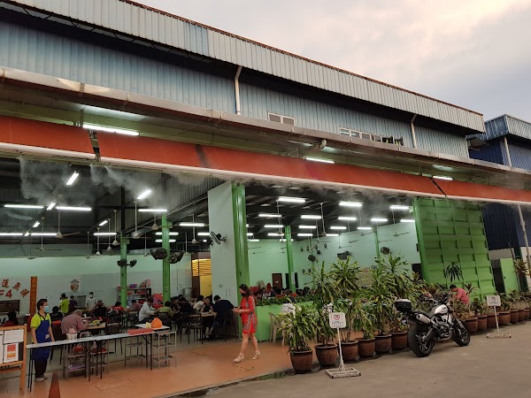 F4 Fish Head Restaurant