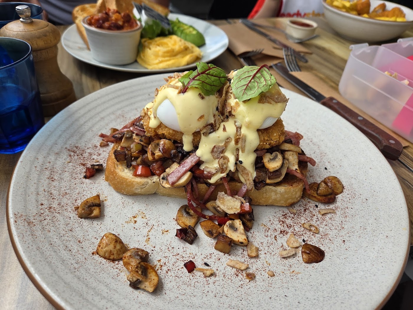 Cafe 52 interior and atmosphere 5