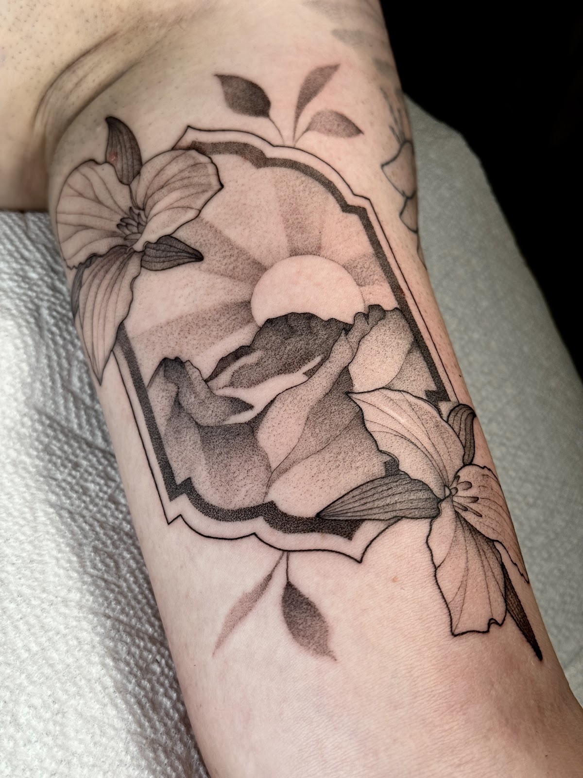 Golden Iris Studio tattoo work — photo 2