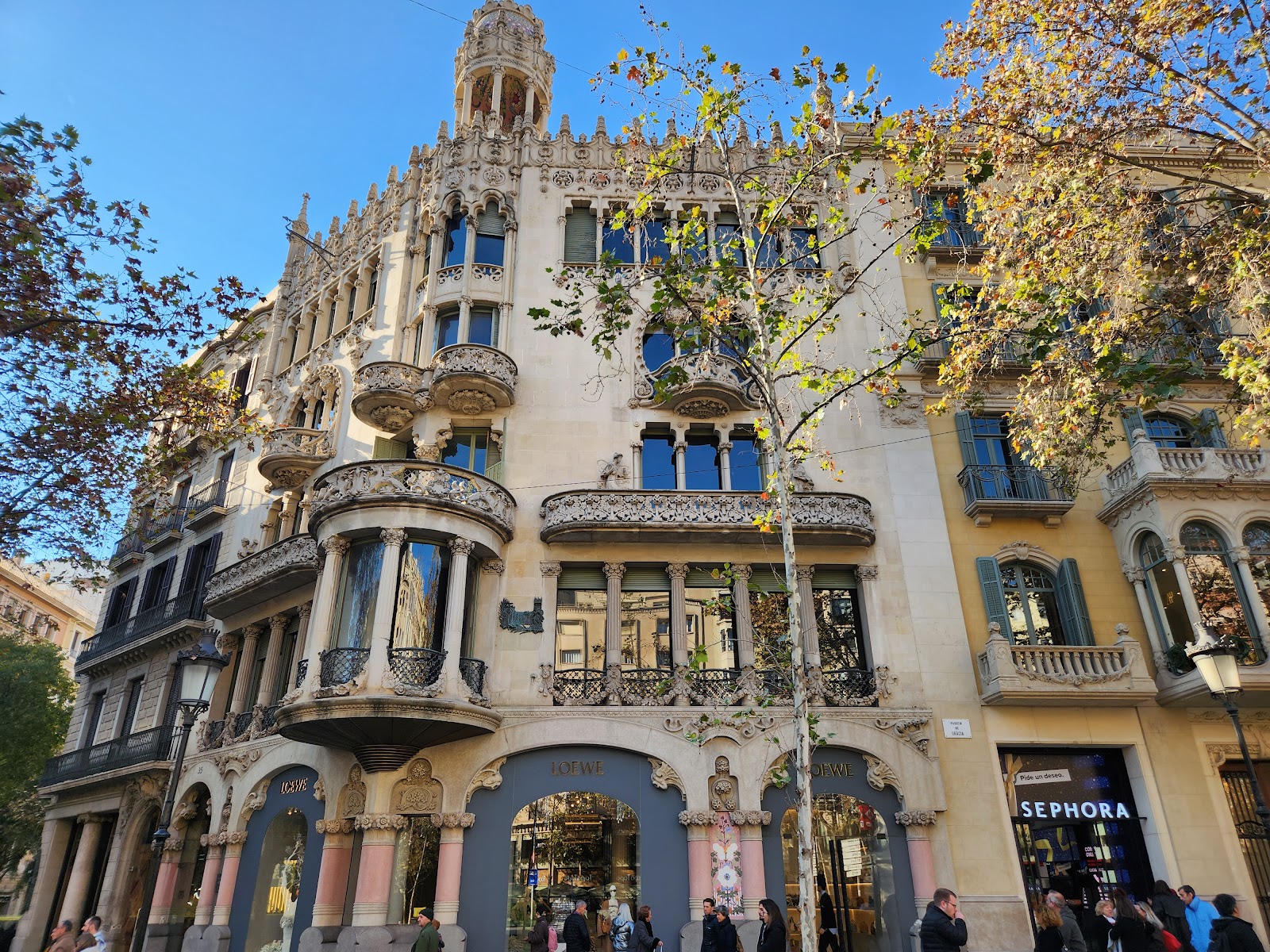 Rooftop Dragon Terrace