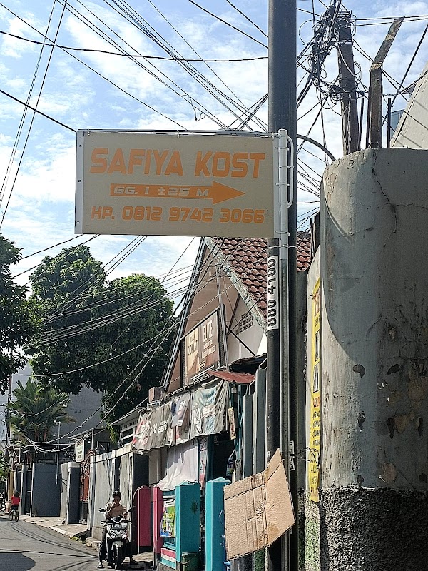 SAFIYA KOST