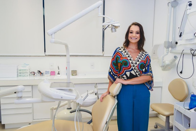 Endodontista Dra. Leila Ribeiro de Rezende - foto 4