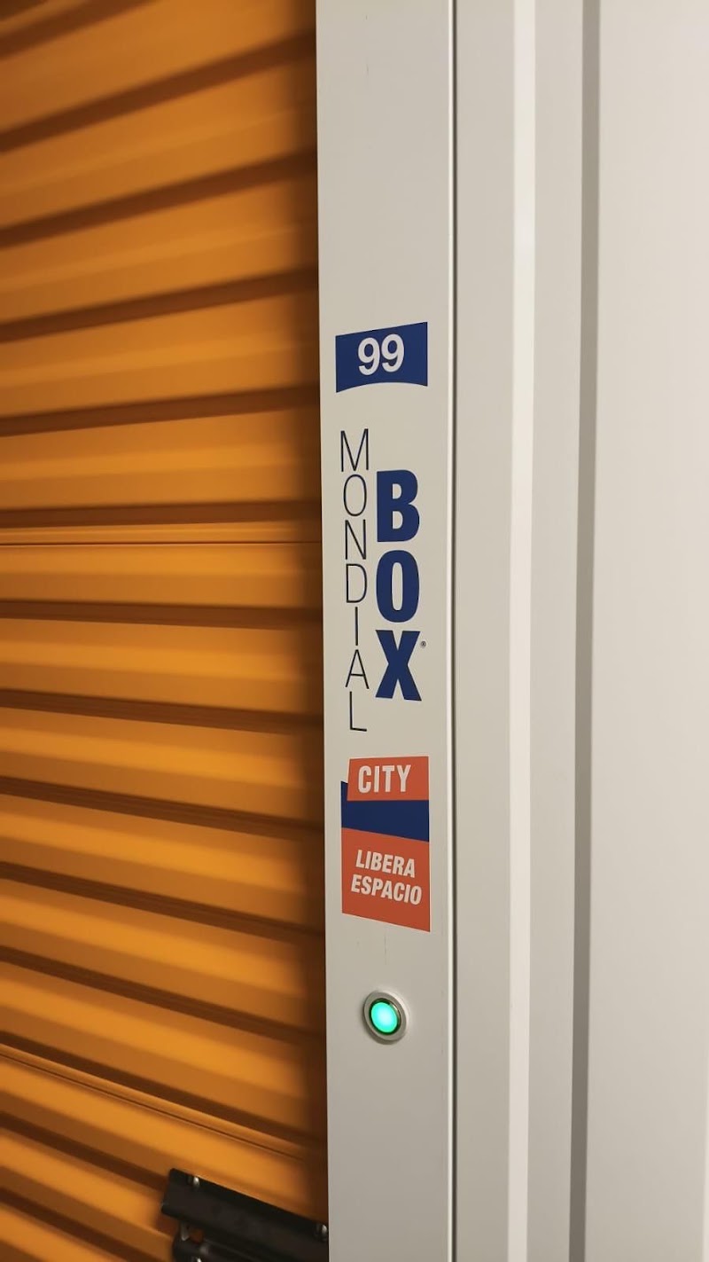 MondialBox Donostia - San Sebastián - Self Storage & Furniture Storage Rental en De Errekalde Hiribidea, 59, 20018 Donostia / San Sebastián, Gipuzkoa, España - Imagen 5