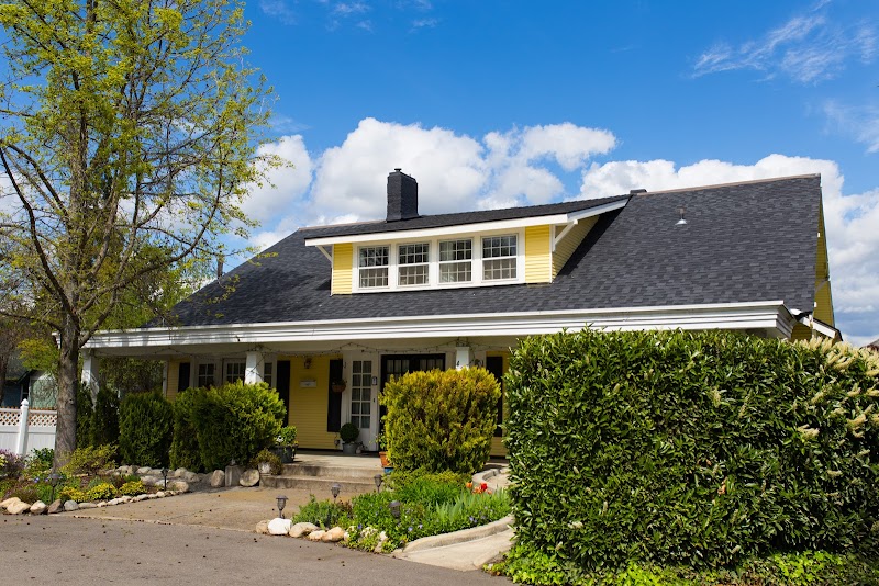 Bayberry Inn Bed and Breakfast and Retreat