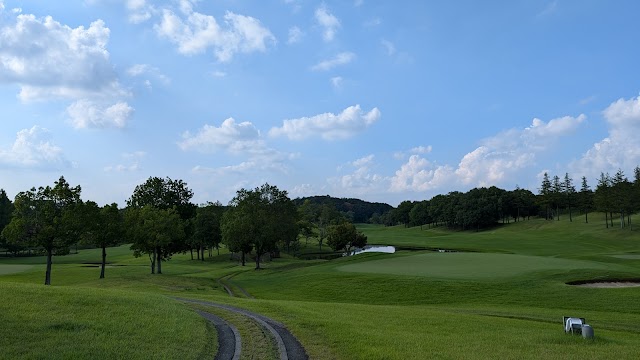 Hatoyama Country Club - Photo 4