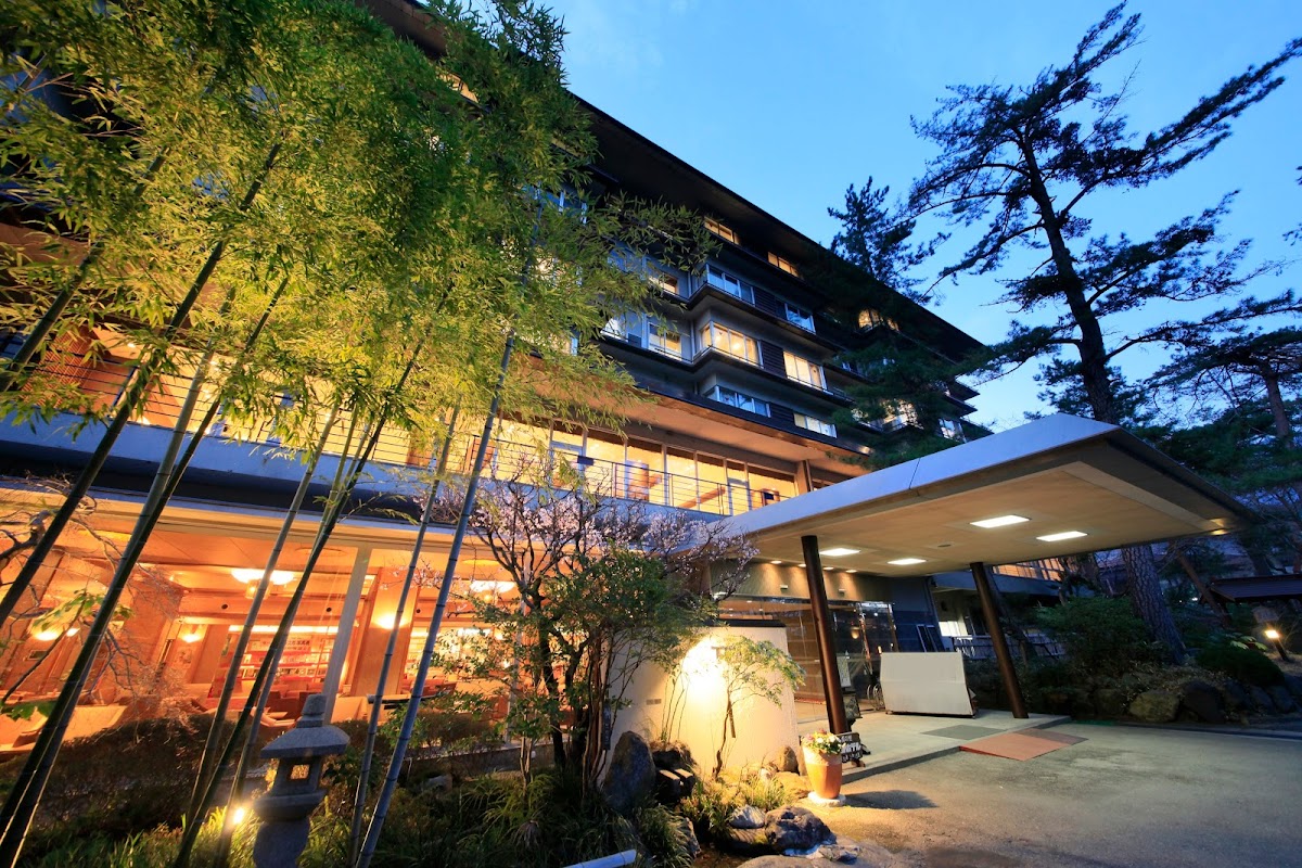 Shimobe Hotel - ryokan in Shimobe Onsen, Yamanashi