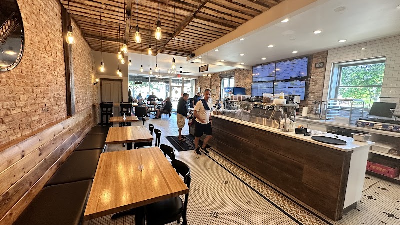 Cesaroni's Cafe & Deli photo 4