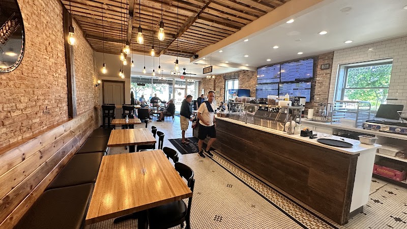 Cesaroni's Cafe & Deli photo 4