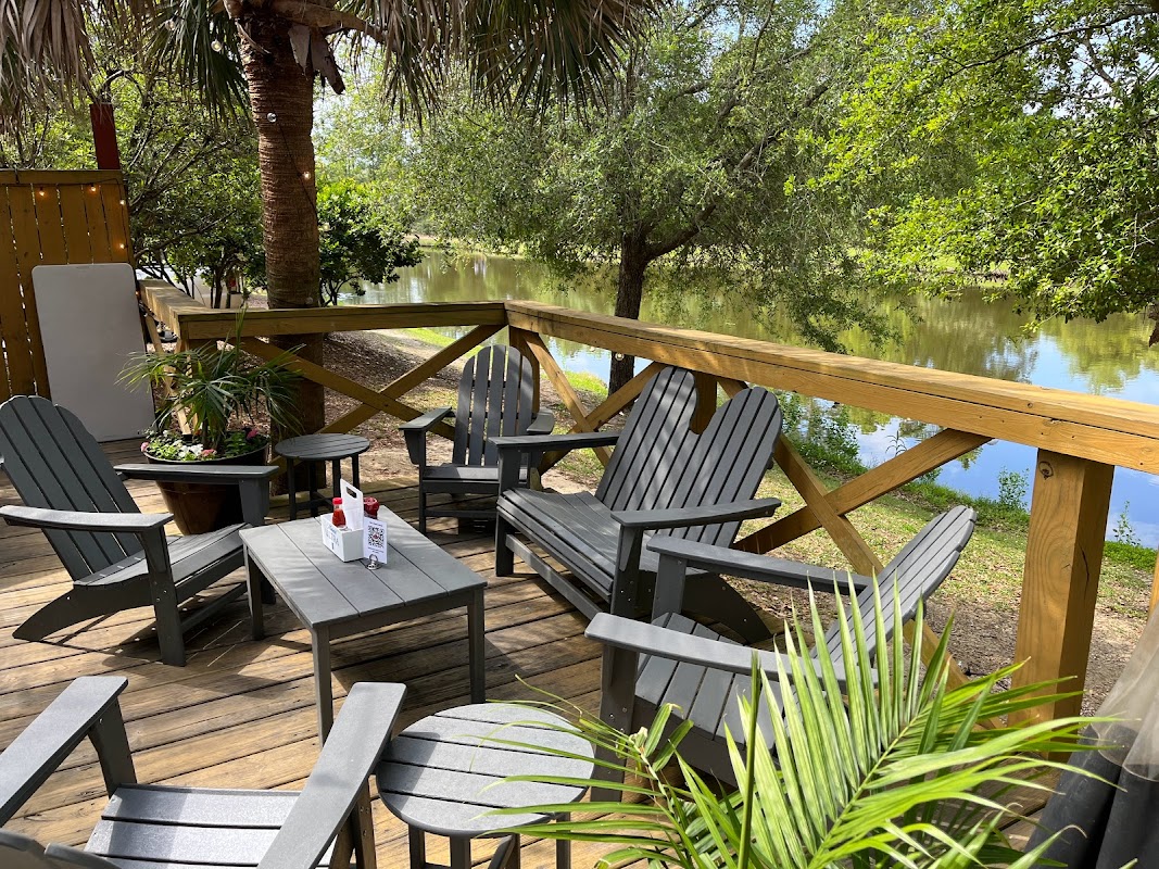 Mac's Daniel Island photo 5