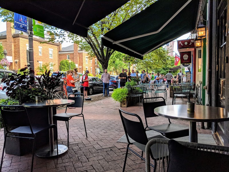 Pineapple and Pearls photo 1