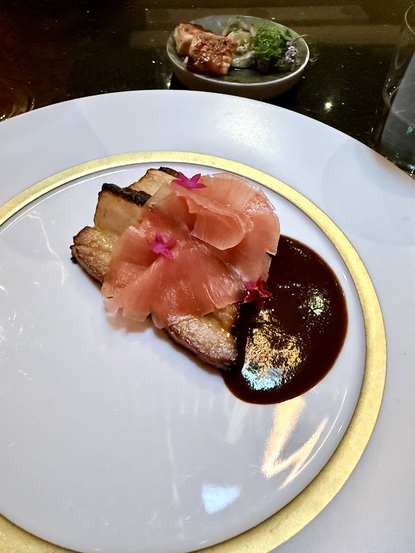 Pineapple and Pearls photo 4