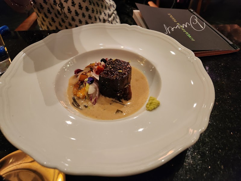 Pineapple and Pearls photo 8