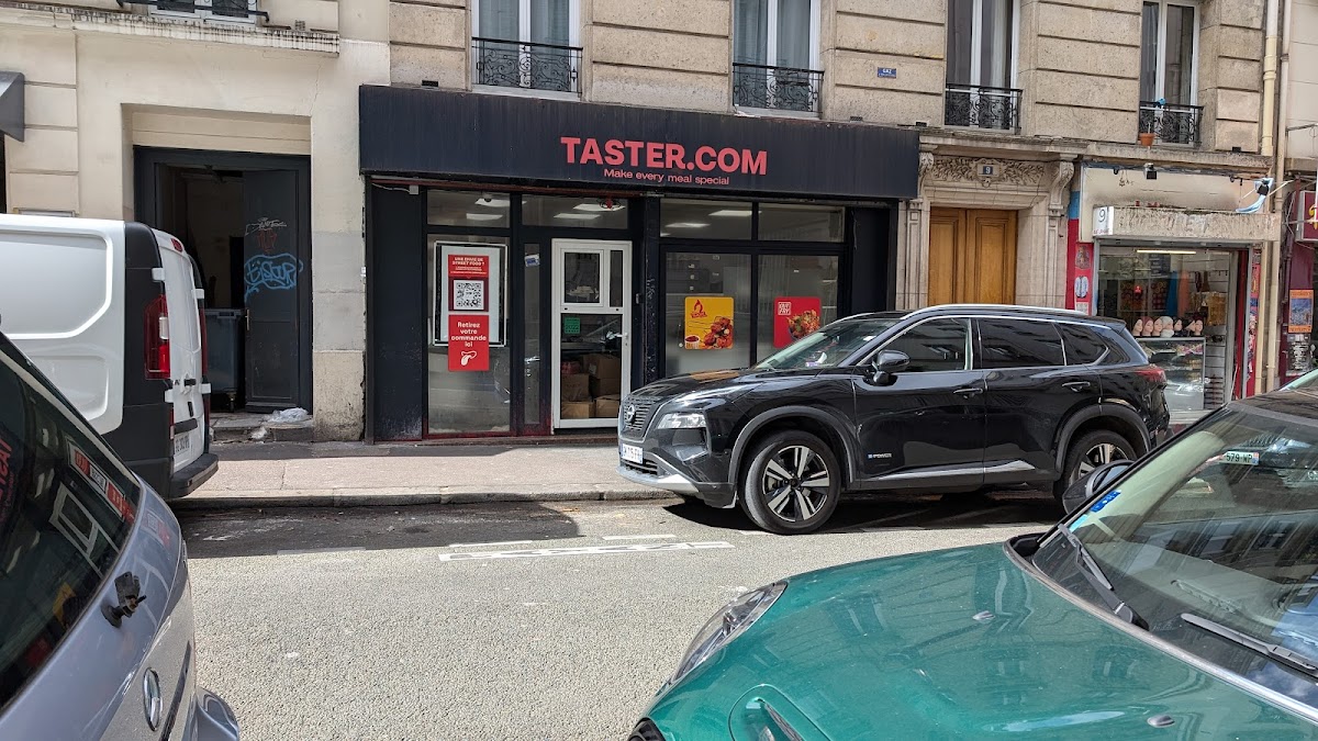 Pepe Chicken by FastGoodCuisine - Montmartre, vue extérieure