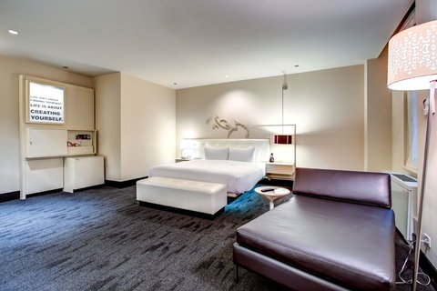 The Midland Hotel Chicago, dog-friendly hotel
