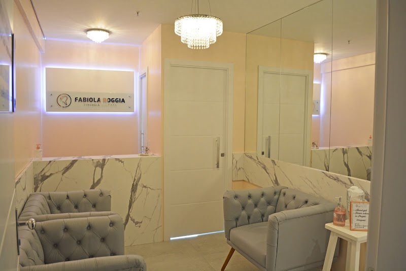 Dra. Fabíola Roggia Cirurgiã Dentista