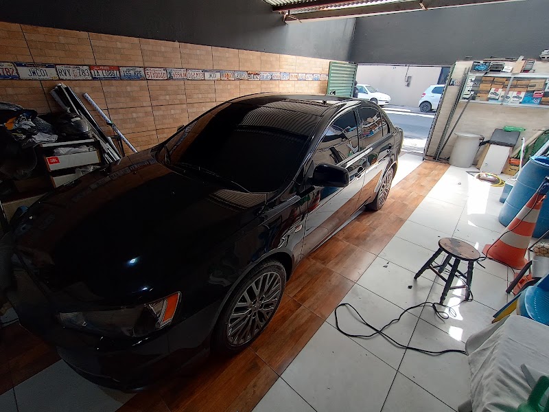 Foto de Pit Stop Box 46 \ Brunofilm/sound insulfilm e acessórios automotivos