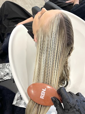 Jordan Cayless Hair photo 2