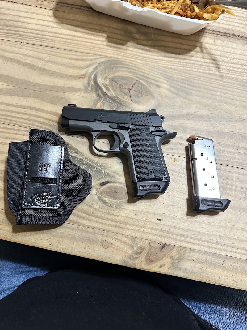 Wall's Guns and Supplies photo