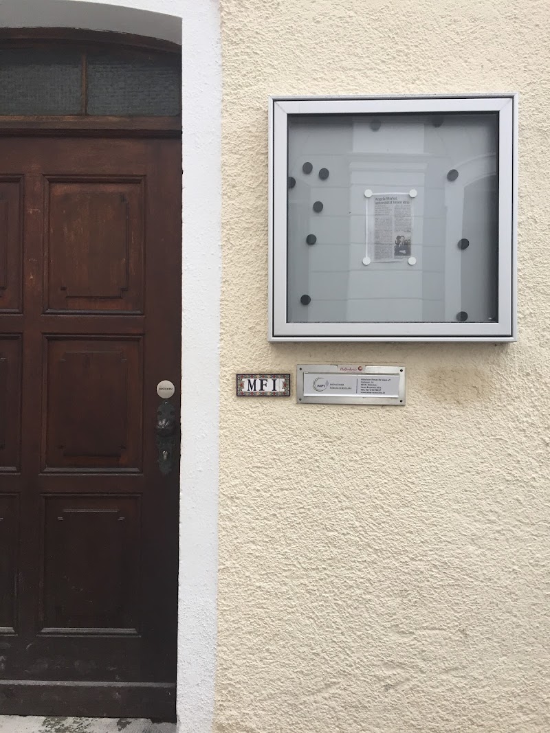 مسجد مارين بلاتز - Marienplatz Moschee photo 3