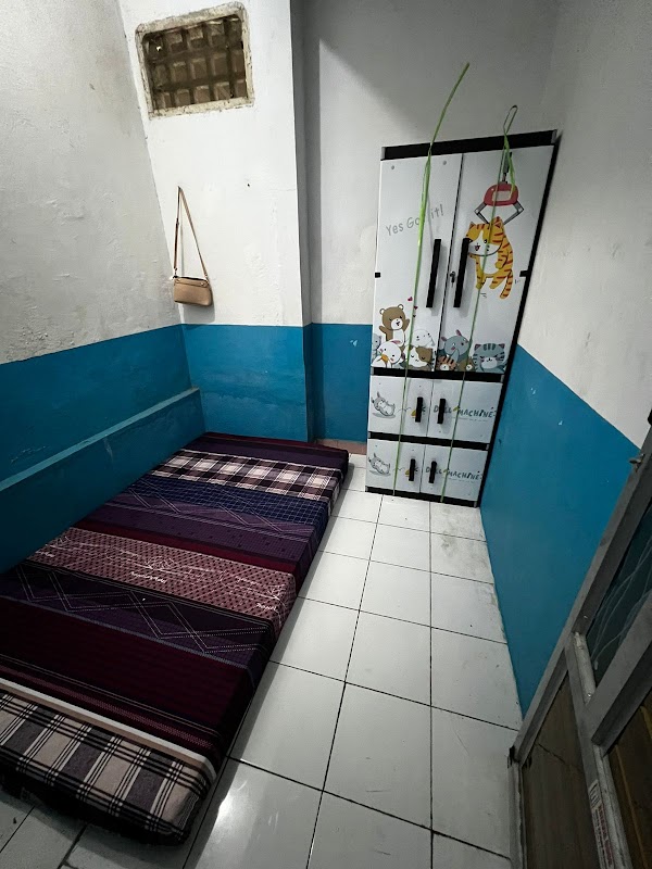 Rumah kontrakan/kost ananda dg mami