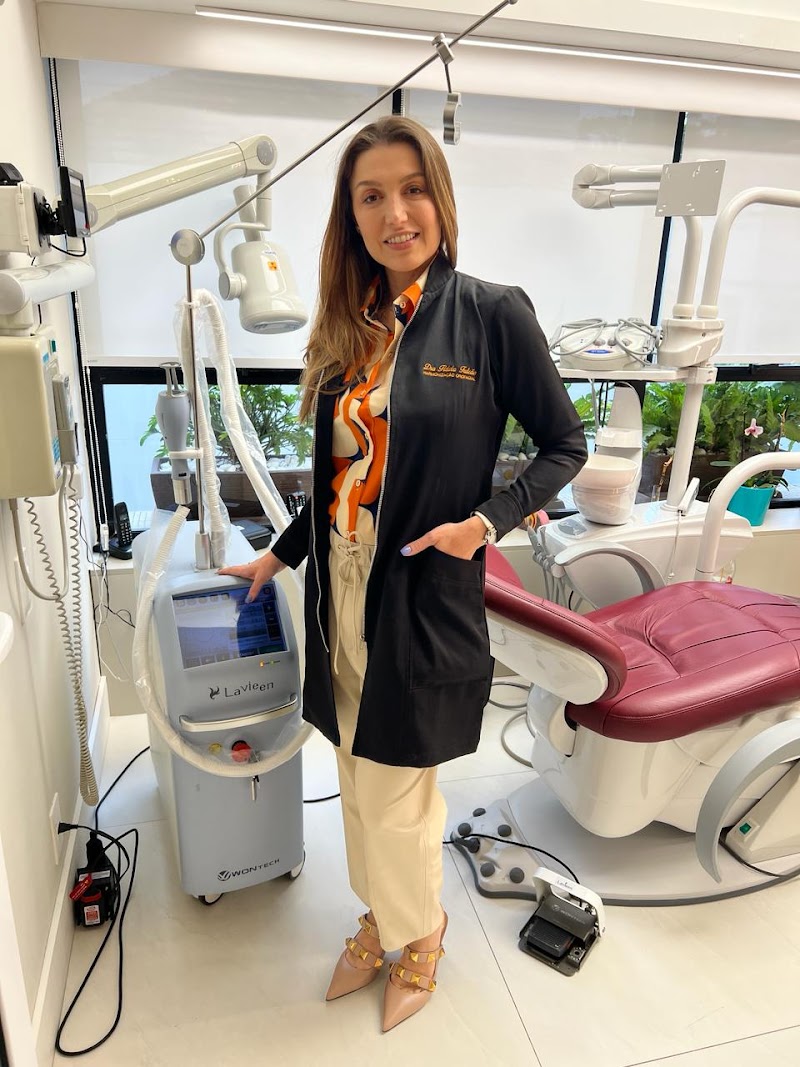 Dra. Flávia Falcão|Dentista|Harmonização Facial|Jardim Botânico|Invisalign|Ultraformer MPT|CO2|Itero| Invisalign|ONA Clinique - foto 2