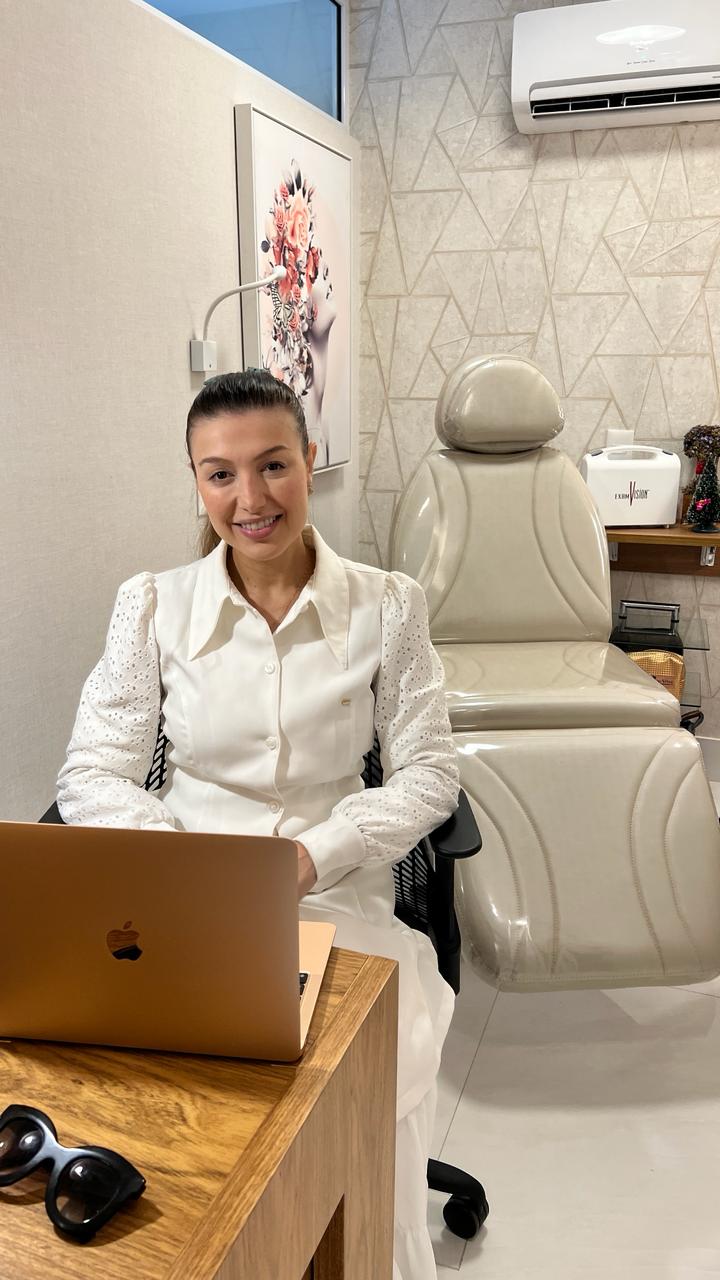 Dra. Flávia Falcão|Dentista|Harmonização Facial|Jardim Botânico|Invisalign|Ultraformer MPT|CO2|Itero| Invisalign|ONA Clinique
