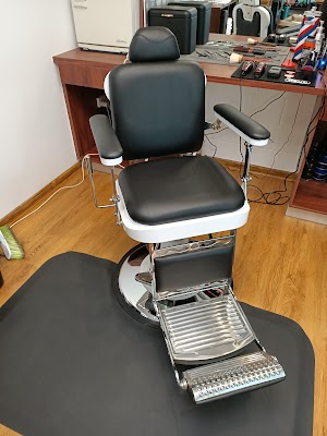 EL's Barber Shop photo 3