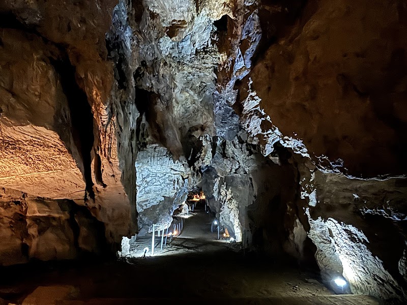Σπήλαιο Καταφύκι - Katafiki cave
