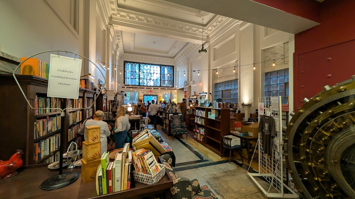 Belleville Books photo 3
